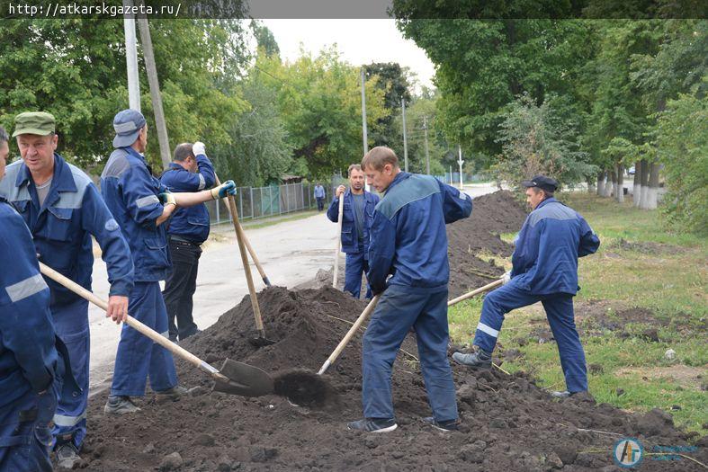 Железнодорожники подключились к благоустройству бульвара Вали Макеевой