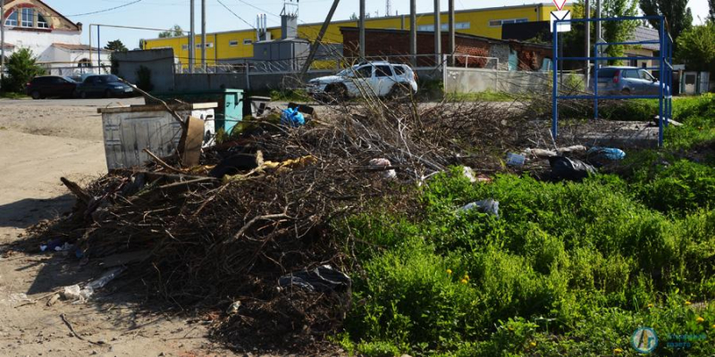 Жители Аткарска недовольны вывозом мусора