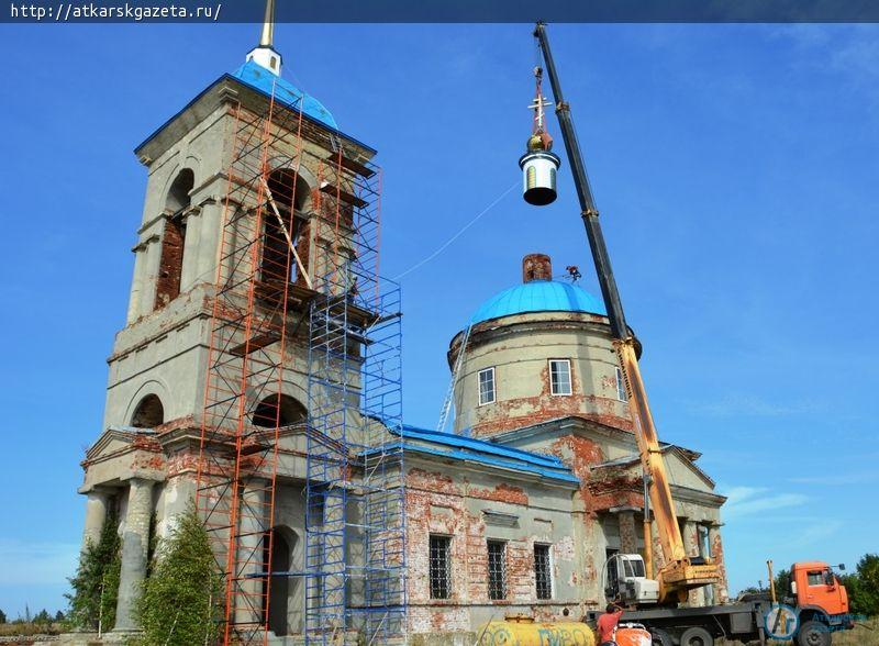 Золотой купол с крестом вознесся над Сосновской церковью на высоту 30 метров