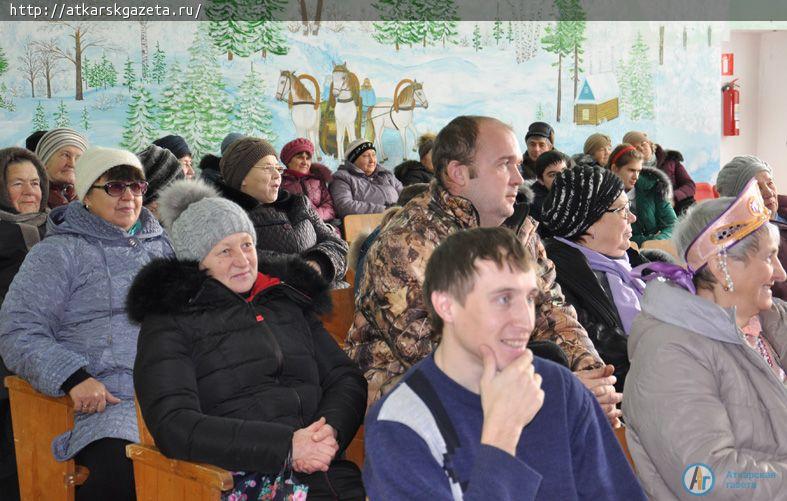 Звезды российского и районного масштаба выходили на сцену кочетовского клуба  (ФОТО)