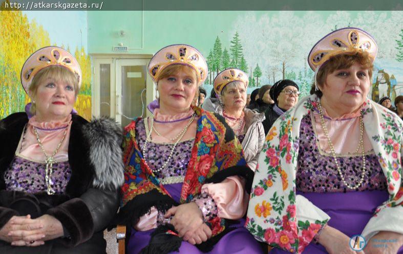 Звезды российского и районного масштаба выходили на сцену кочетовского клуба  (ФОТО)