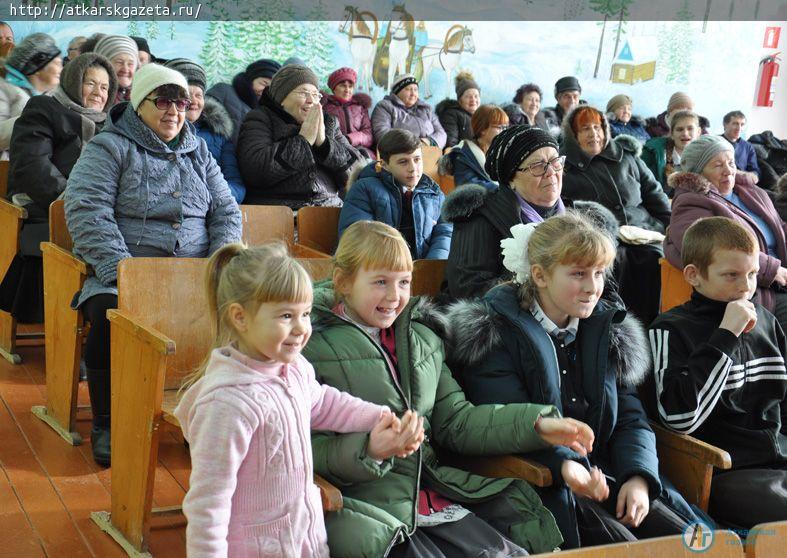 Звезды российского и районного масштаба выходили на сцену кочетовского клуба  (ФОТО)